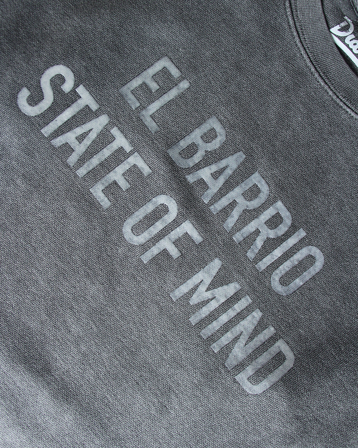 CREWNECK EL BARRIO